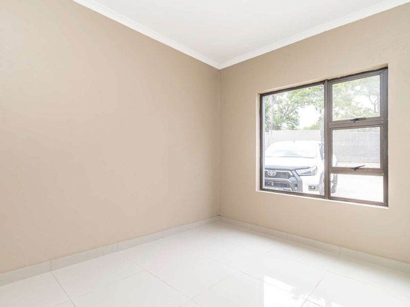 Lovely 1-Bedroom Cottage to Let in Hurlingham Manor - Photo 10