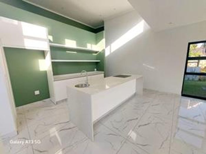 Property #2566052, House For Sale in Palm Lakes Estates