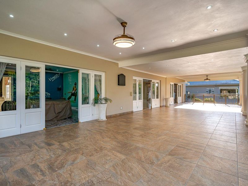 A RARE PRIVATE ESTATE IN THE HEART OF KLOOF! - Photo 7