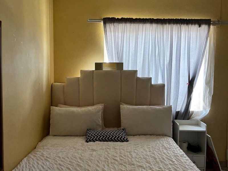 Upstairs Corner 2-Bed Flat — Wanaheda | N$650,000 (N$50,000 Below Valuation). - Photo 5