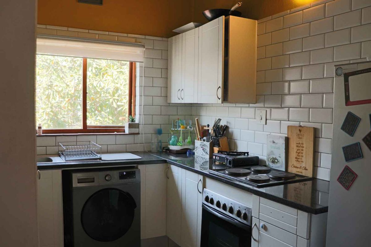 Spacious 3 Bed, 2 Bath Apartment - Paulshof - Photo 5