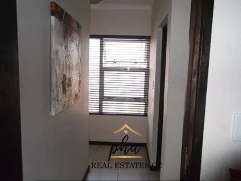 Townhouse for sale in Secure complex in Fairway Estates, Walvis Bay for N$850 000.00 - Photo 5