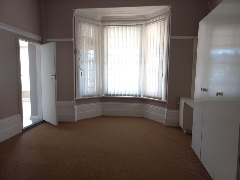 Freestanding corner property, on Cape Road! - Photo 4