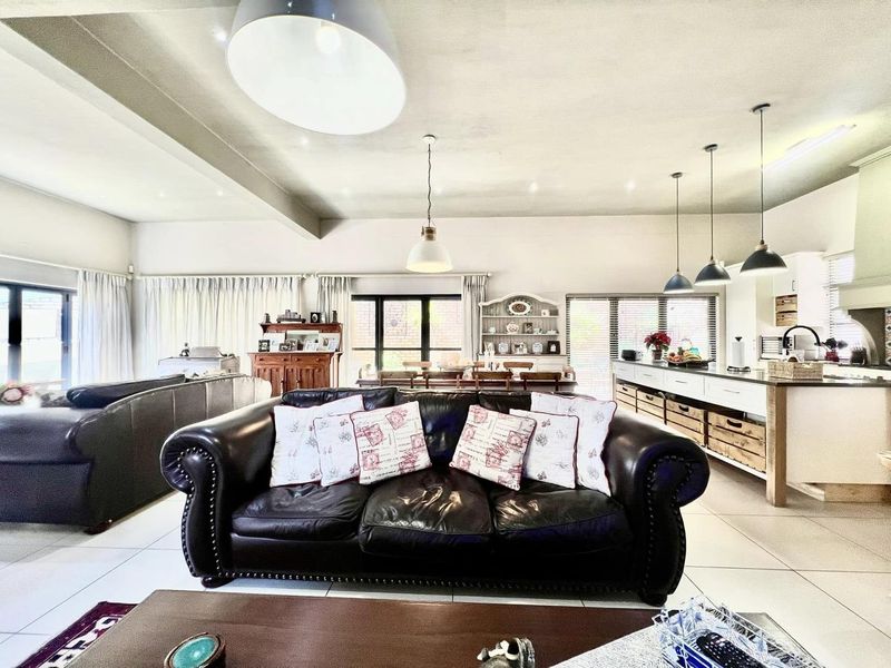 3 Bedroom Townhouse For Sale in Klein Windhoek - Photo 7