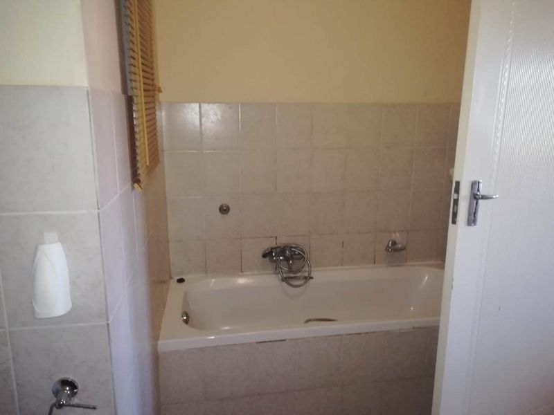 1 bedroom Townhouse in NORKEM PARK EXT 2 - Photo 7