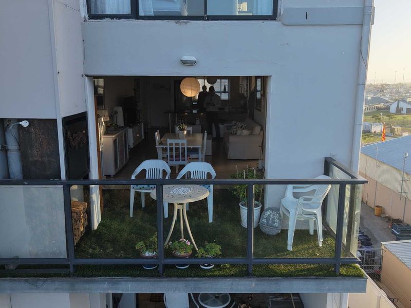 2 Bedroom Unfurnised Apartment in Mariners Village - Photo 5