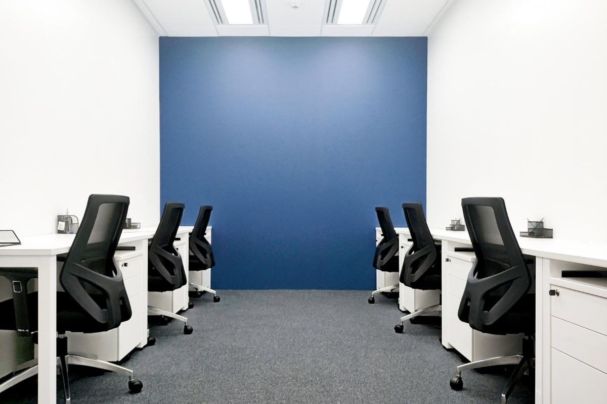 Book open plan office space for businesses of all sizes in HQ Norwood - Photo 2