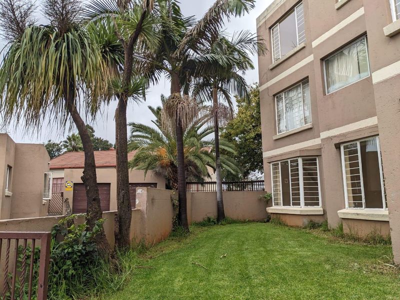 Sun, Space & Smart Living in your 3-Bed Family Townhouse - Photo 10