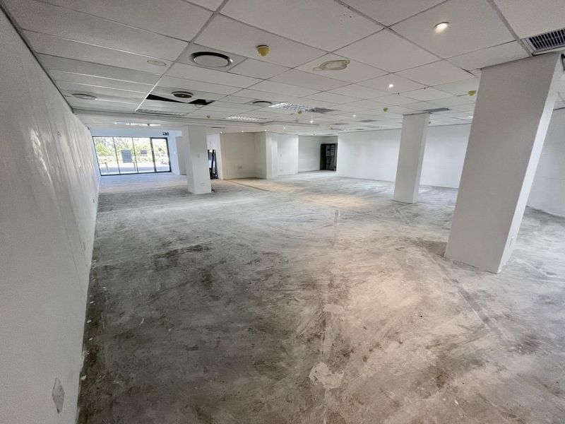 Premium Retail Space To Let – Sunningdale Centre - Photo 6