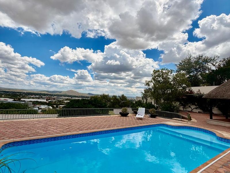 ✨🏡 JUST LISTED ULTRA-LUXURY LIVING IN WINDHOEK 🏡✨ VERY EXCLUSIVE - Photo 4
