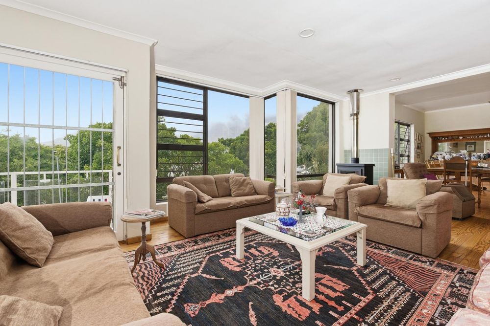 Spacious living room with beautiful views 