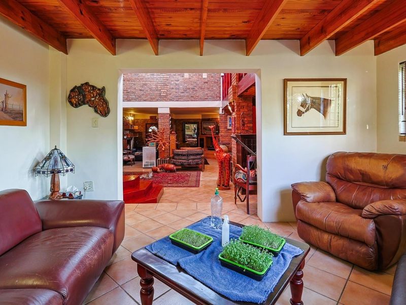 Ultimate Dual Living Opportunity: Two Homes, Solar Power, and a Borehole in Erasmuskloof - Photo 7