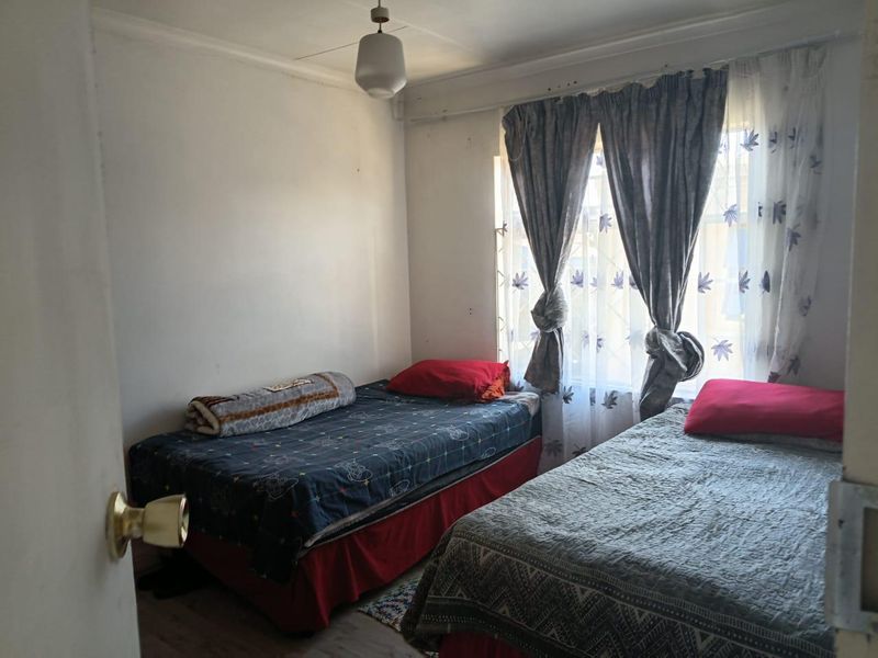 Spacious Home to own - Photo 10