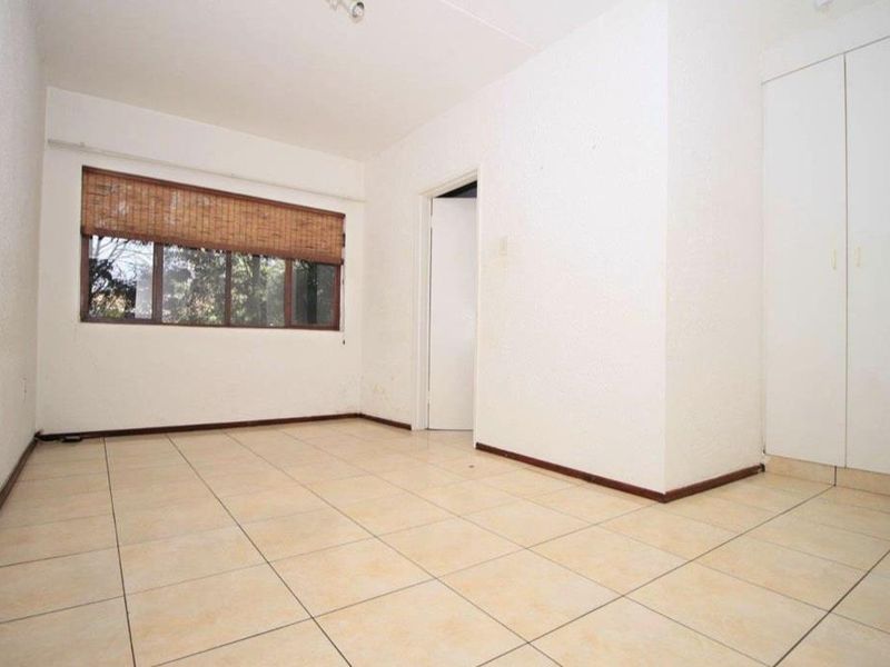 A LOVELY ONE BEDROOM APARTMENT - Photo 10