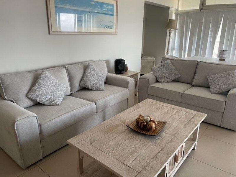 On The Beach - 3 Furnished Bedroom  Apartment - Photo 4