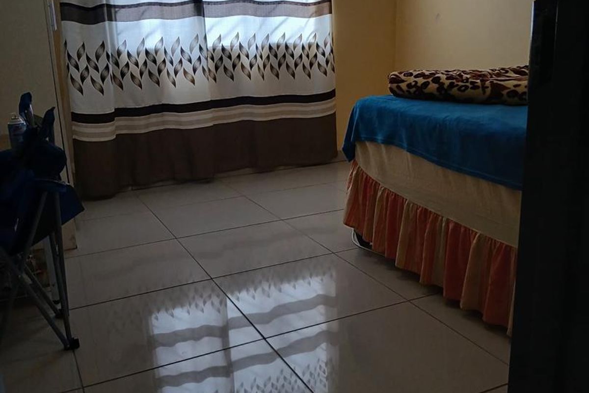 Buy a 3 bedroom house in Ondangwa, Extension 2, Selling at N$ 800 000 excluding costs. Erf size 450 square meters 3 bedrooms, master bedroom with ensuite  Open - Photo 5