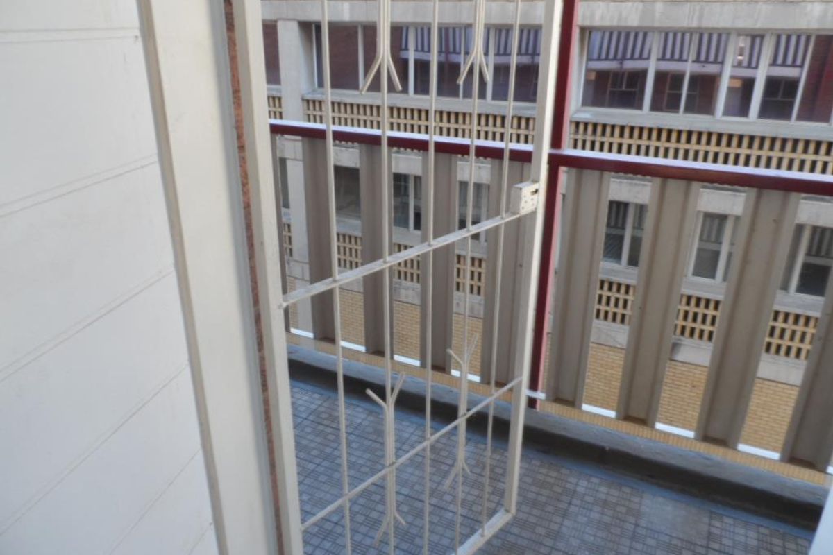 A BACHELOR FLAT TO RENT IN ARCADIA - Photo 5