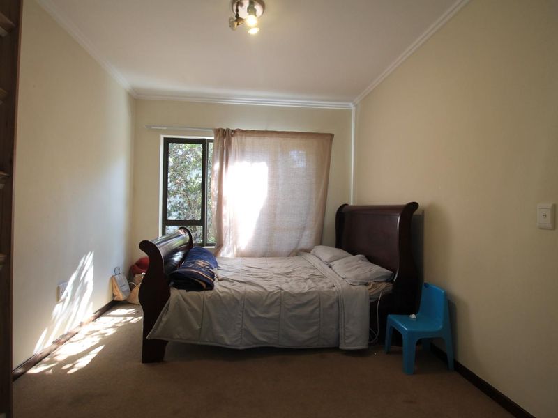 Spacious 2 bedroom townhouse in Broadacres - Photo 10