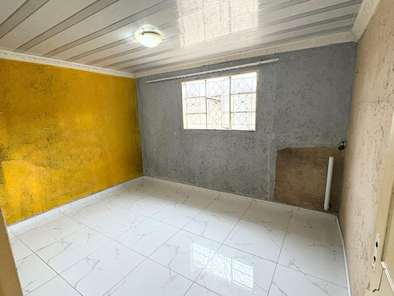 Neat two bedroom house for rental in the heart of Tsakane - Photo 7