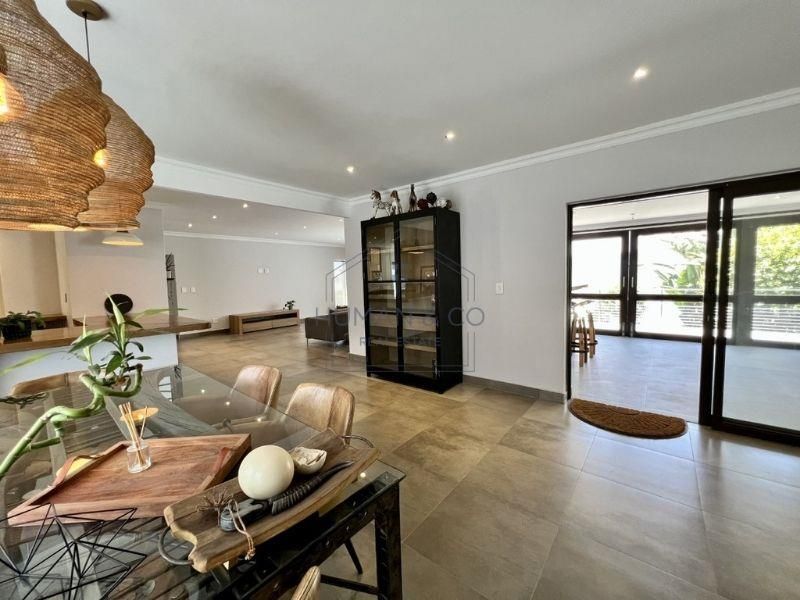 Luxurious 5-Bedroom Home with exquisite finishes in prime Meersig Area. - Photo 6