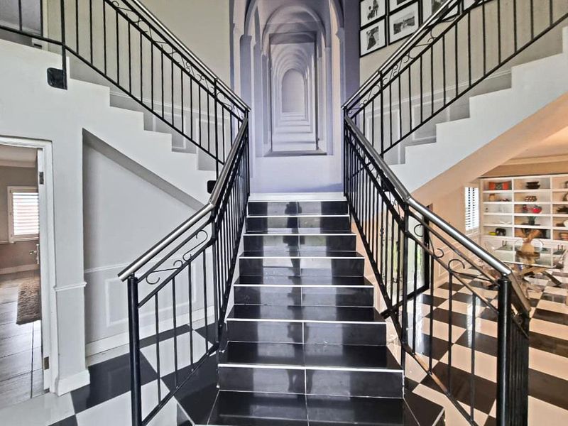 PREPARE TO BE ENVIED. - Photo 3