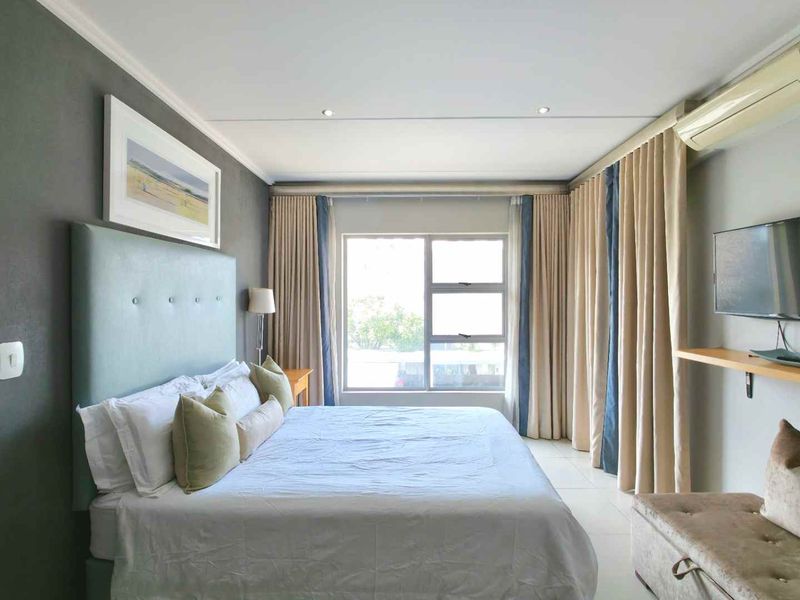 Stylish, Location Perfect, Executive 2 Bedroom Furnished Sandton Apartment - Photo 9
