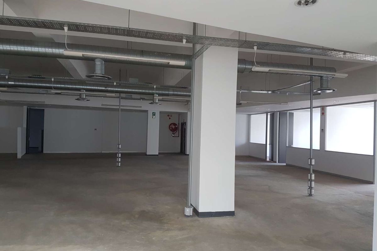 Spacious and Inviting Office Space available - Photo 5