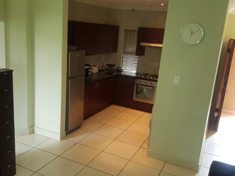 Stunning Penthouse double volume overlooking the golfcourse - Photo 7