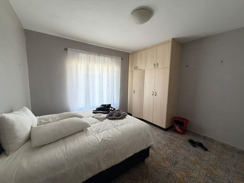2 BEDROOM APARTMENT FOR SALE -HOCHLAND PARK - Photo 1