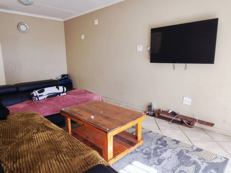 Khomasdal 2 bedroom townhouse - Photo 1