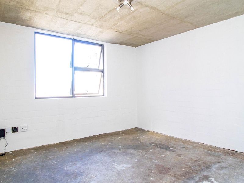 1 Bed Apartment / Flat for Sale in Wynberg - Photo 5