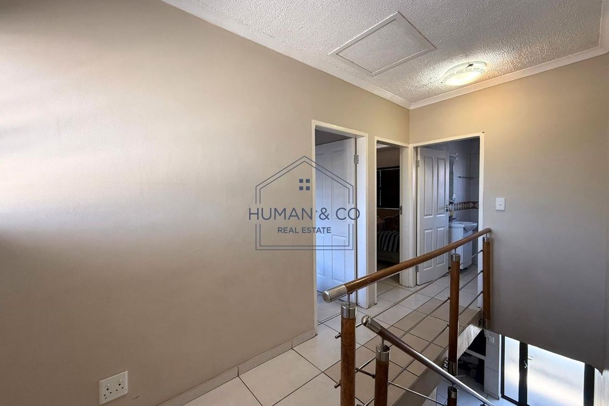 Modern 3-bedroom Townhouse in central area; Walvis Bay - Photo 4
