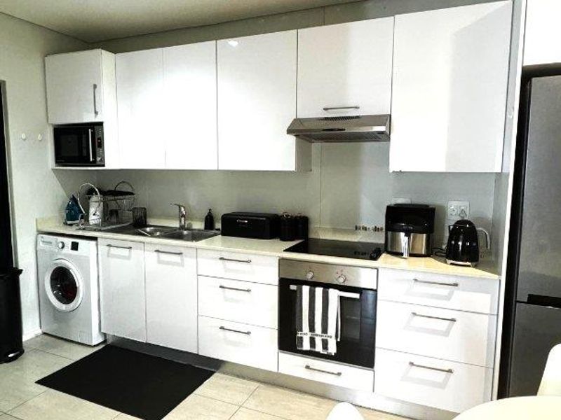 Modern Ground Floor 2-Bedroom Apartment with Garden for Sale Seaward Estates, Ballito - Photo 9