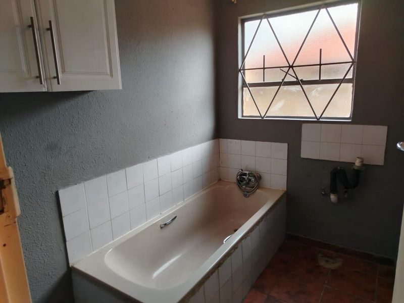 3 Bedroom House to Rent in Alveda - Photo 8