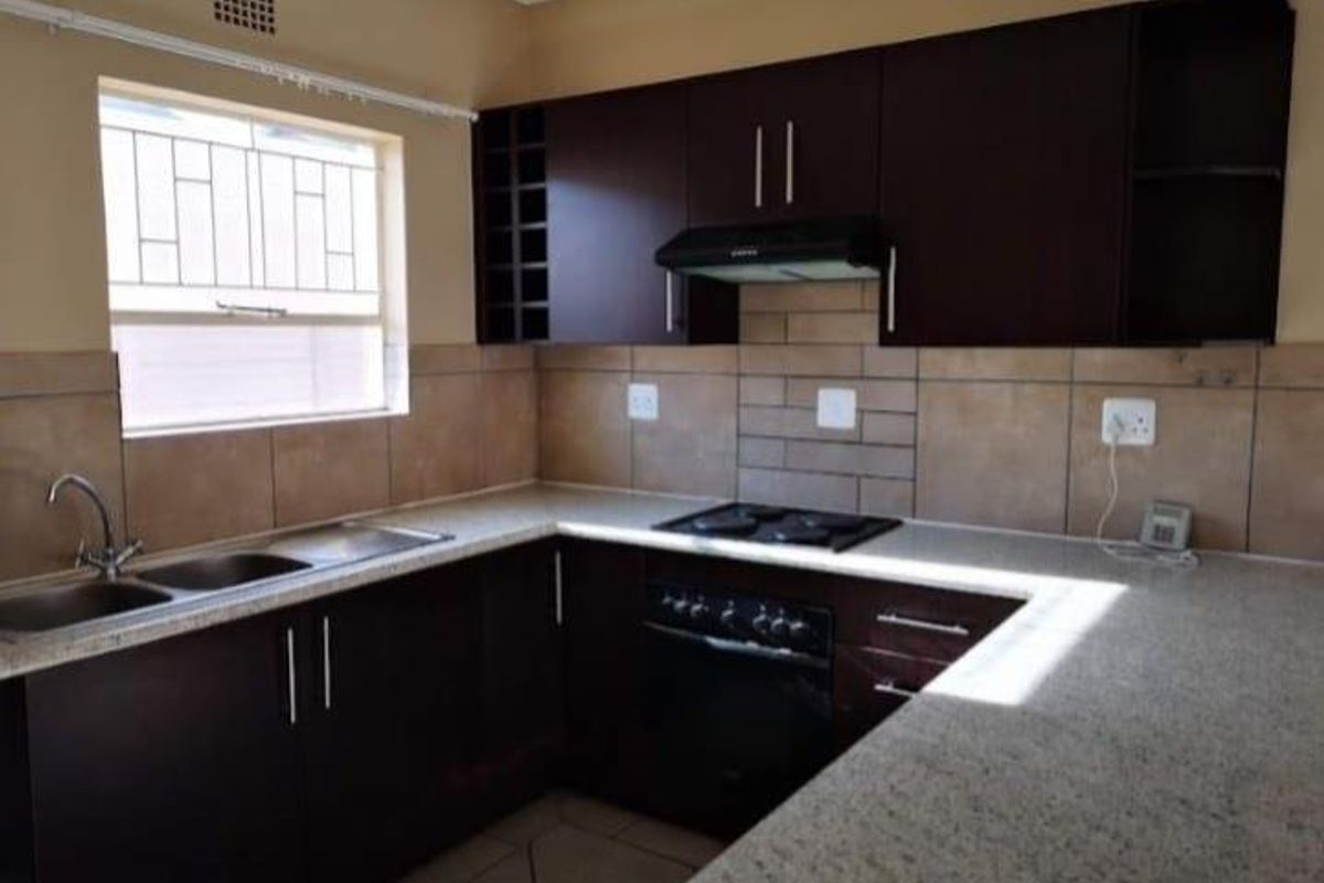 2Bed, 2Bath Townhouse in Riversdale, Meyerton. - Photo 5