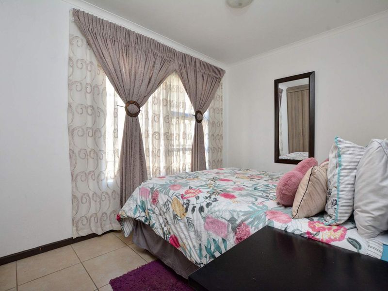 Modern Urban Living - Photo 9