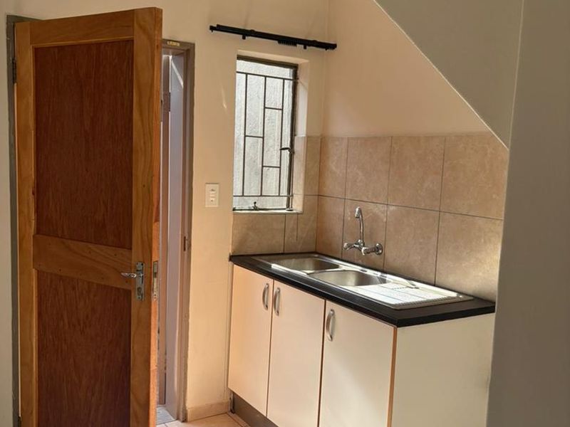 Apartment for sale,Khomasdal - Photo 2