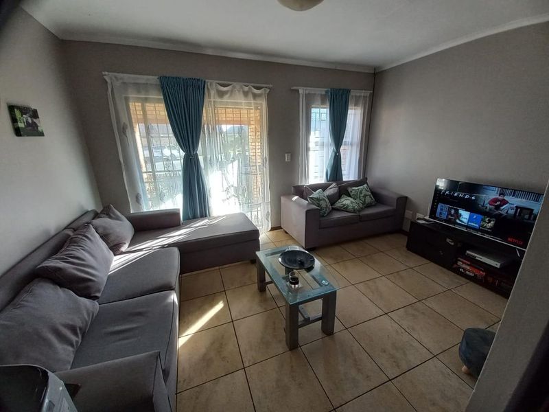 Two Bed Townhouse Riversdale Meyerton Available 1 Aug 2026 - Photo 9