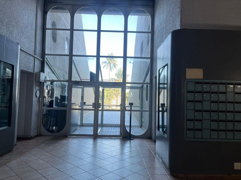 3 bedrooms Apartment in Durban Central - Photo 4