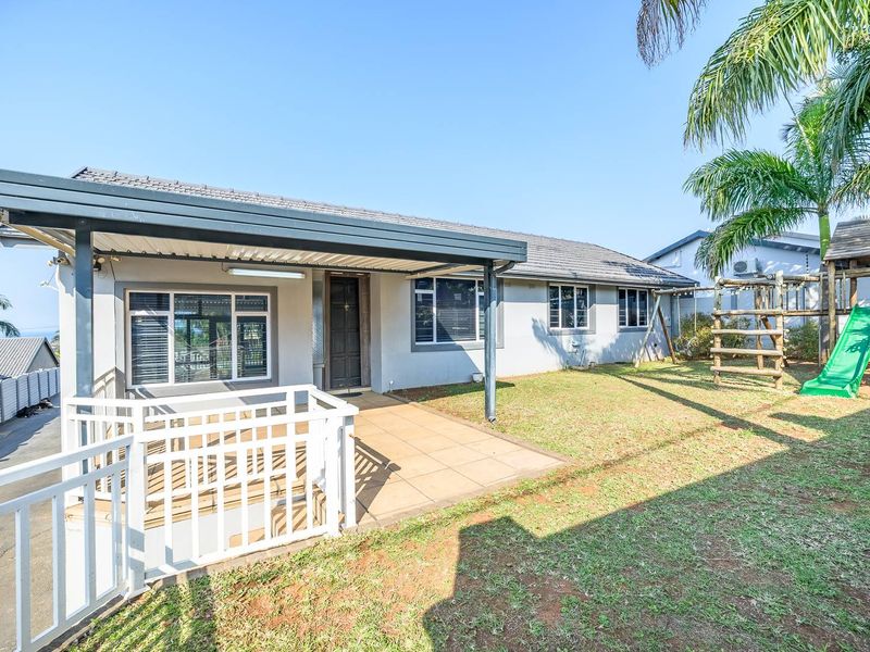 Great home available in prime Glenashley with a great entertainment area and a sea view. - Photo 8