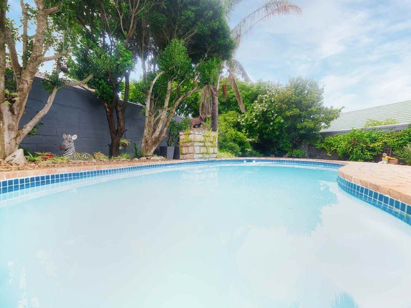 LARGE RESIDENTIAL HOME FOR SALE - Photo 2