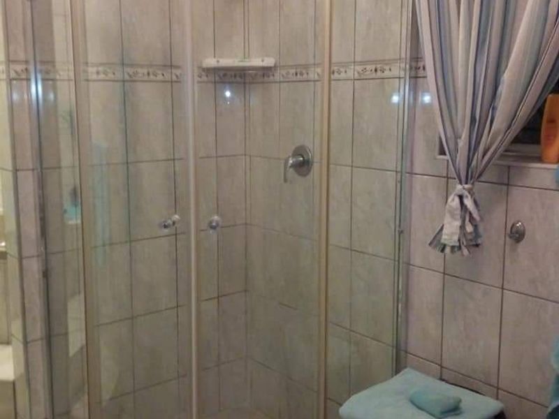 Family House with 3 Flats for Sale, Swakopmund Tamariskia - Photo 6