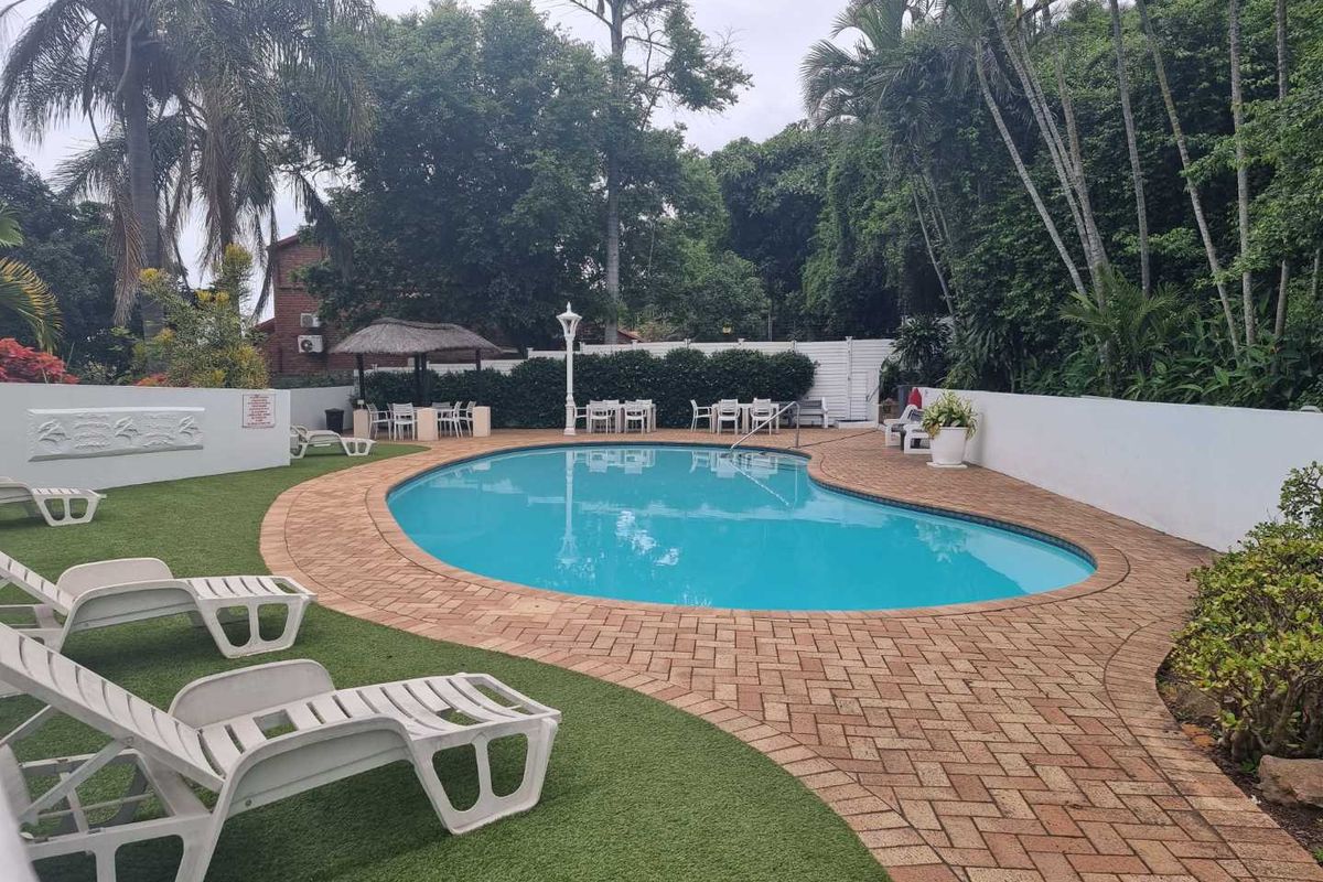 STUNNING 3 BED 2 BATH FULLY FURNISHED APARTMENT WITH LOVELY SEA VIEWS - Photo 5