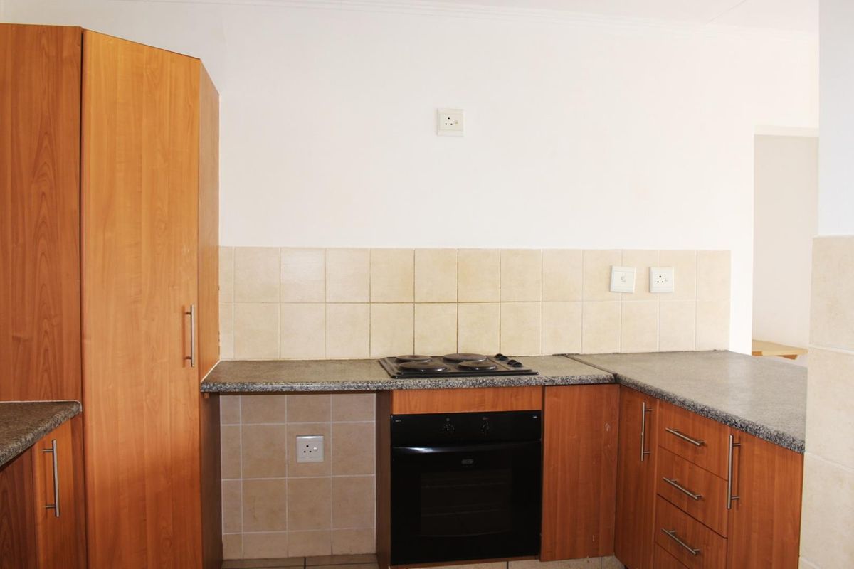 Two-Bedroom apartment - Photo 4