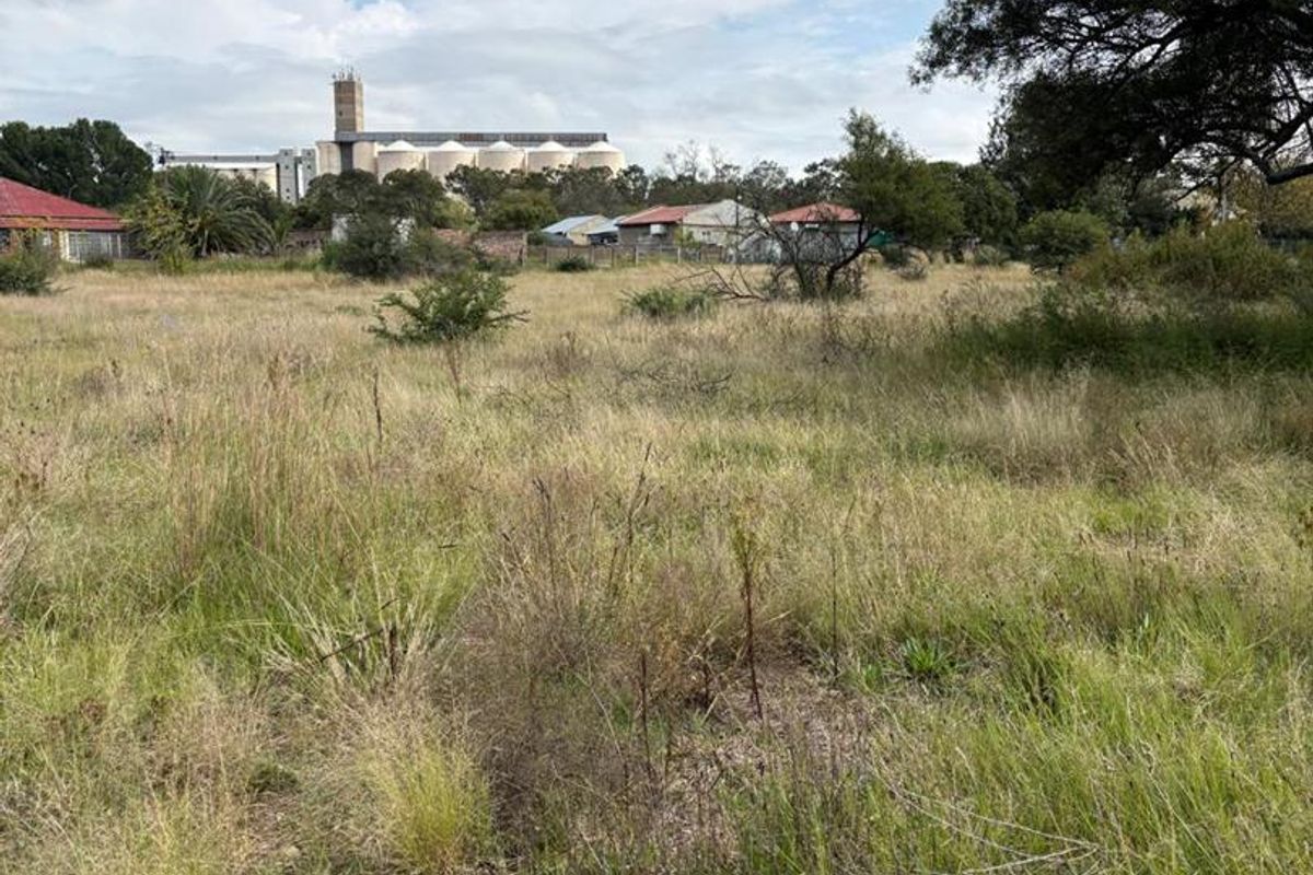 Prime Vacant Land for Sale – Build Your Dream or Invest Smart - Photo 3