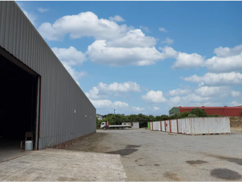 High-Volume Steel Structure Warehouse To Let – R60/m2 - Photo 9