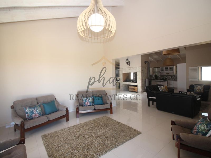 3 Bedroom House for sale - Swakopmund (Kramersdorf) - Photo 10