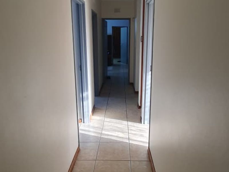 Your Ultimate Family Entertainer Awaits! - Photo 8