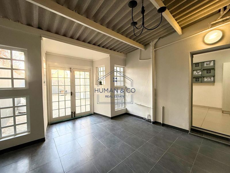 Ideal Starter Home near schools and town center - Photo 9