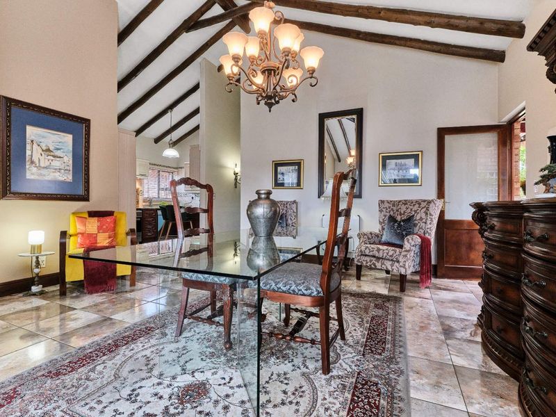 Stylish townhouse living. - Photo 5